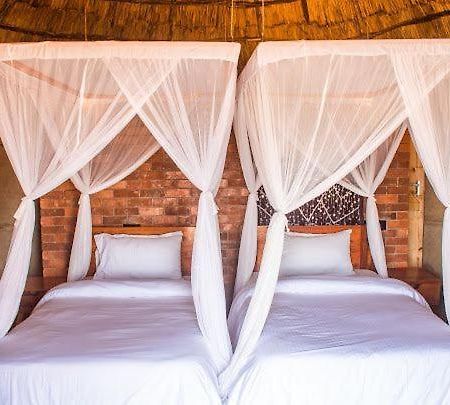 Naibala Manyara Lodge Mto wa Mbu Exteriör bild