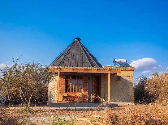 Naibala Manyara Lodge Mto wa Mbu Exteriör bild